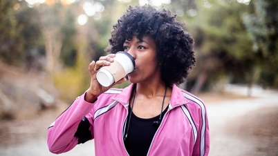 Drinking coffee before a workout: Is it beneficial or harmful?