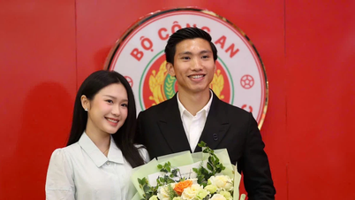 โดอัน วัน เฮา ปรากฏตัวพร้อมกับโดอัน ไห่ มี่ ในวันที่มีการต่อสัญญากับตำรวจฮานอย