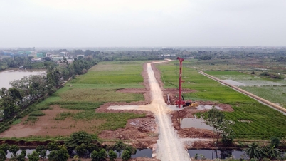 Pembinaan bermula di jalan sepanjang 120m yang menghubungkan Lapangan Terbang Gia Binh dengan Hanoi.