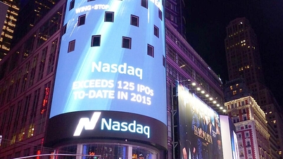 Phố Wall lập đỉnh, Nasdaq ghi nhận chuỗi tăng dài nhất 15 năm