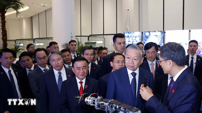 เลขาธิการและประธานพรรคได้เยี่ยมชมศูนย์ปัญญาประดิษฐ์จีน-อาเซียน