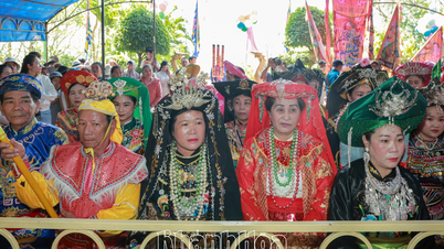アムチュア祭が盛大に開催されている。