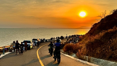 O turismo está em alta durante o feriado de 30 de abril, com muitas excursões já lotadas.