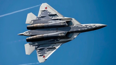 מטוס הקרב הרוסי Su-57 מתחיל לייצא, מה שמציב אתגר משמעותי לארה"ב.