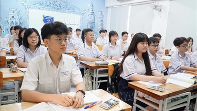 新学期開始時に、生徒と保護者の入学手続きを円滑に進める。