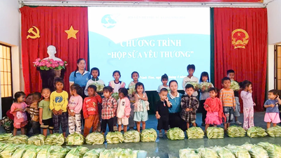 Kvinnoförbundet i Tay Ninh Hoa kommun organiserade programmet "Box of Loving Milk".