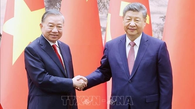 Media Tiongkok menegaskan bahwa Vietnam selalu menjadi prioritas dalam kebijakan luar negeri negara tetangganya.