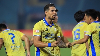 V-League: Hoang Hen scores a brace, Hanoi FC wins dramatically against Becamex Ho Chi Minh City.