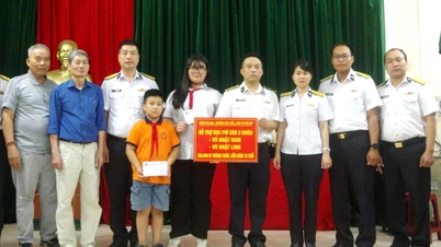 The Marine Surveying, Research, and Charting Team has sponsored two children in Thanh Dong ward.