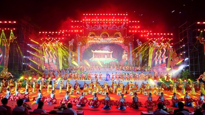 "सेक्रेड ओरिजिन" पैतृक भूमि की तीर्थयात्रा के मौसम का शुभारंभ करता है।