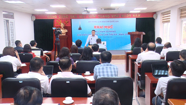 Opening of the preliminary judging round for the 20th National Journalism Awards.