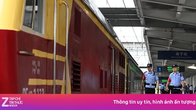 After a year of restoring the Vietnam-China tourist train service.