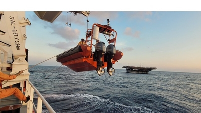 Pescador resgatado após sofrer um AVC nas águas da Zona Econômica Especial de Hoang Sa.