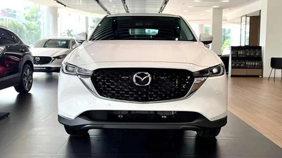 Mazda CX-5 meluncurkan versi ramah anggaran yang dibanderol hanya 699 juta VND, bersaing dalam penjualan dengan Ford Territory.
