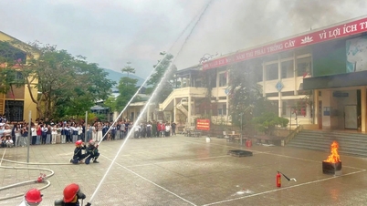 Son La strengthens fire prevention, firefighting, and rescue operations in the new situation.
