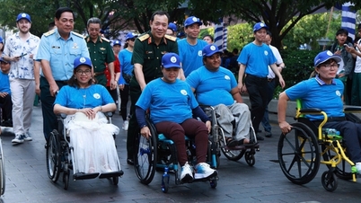 "Berhubung dengan Kasih Sayang" pada Hari Orang Kurang Upaya Vietnam