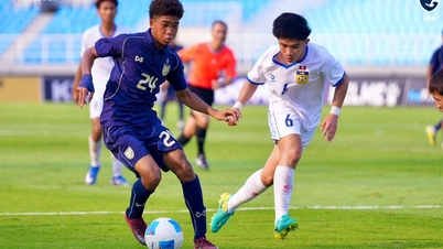 라오스 U17 팀이 태국 U17 팀을 꺾고 동남아시아 준결승에 진출하는 이변을 일으켰습니다.