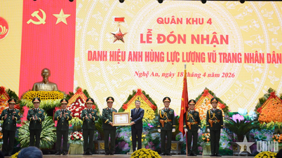 Prime Minister Le Minh Hung: The armed forces of Military Region 4 uphold their heroic traditions, excellently fulfilling all assigned tasks, and continuing to write glorious chapters in history.