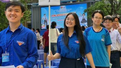Kepala sekolah dari sebuah SMA unggulan di Kota Ho Chi Minh memberikan saran yang mengejutkan tentang ujian masuk kelas 10.