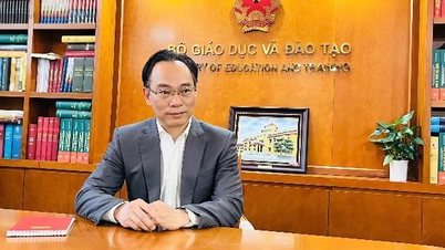 Hoang Minh Son oktatási és képzési miniszter: Sürgősen szükség van arra, hogy az oktatás visszakerüljön a „lényegébe”.