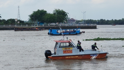 បុរសពីរនាក់បានធ្លាក់ចូលទៅក្នុងទន្លេទៀន ហើយបានបាត់ខ្លួនបន្ទាប់ពីបានចូលរួមពិធីជប់លៀងខួបកំណើតនៅលើនាវាទេសចរណ៍មួយ។