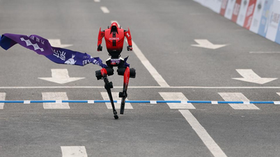 Robot slår mänskligt rekord i halvmaraton.