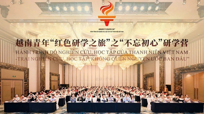 [Fotografie] „Rudá cesta“ 2026: Vietnamská mládež pokračuje v budování mostu přátelství mezi Vietnamem a Čínou