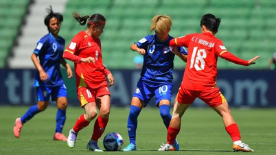 Eighteen players have submitted a petition demanding the removal of the Thai head coach.