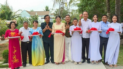 Vidéki közlekedési infrastrukturális projektek átadása Hong Danban és Ninh Quoiban.