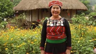 Highland artisans are concerned with passing on their ethnic culture.