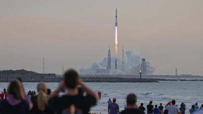 Technology News 20/4: New Glenn rocket malfunctions, Beijing builds 'satellite town'.