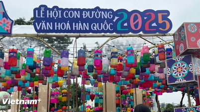 Vivencie a cultura coreana através de festivais gastronômicos e musicais em Hanói.
