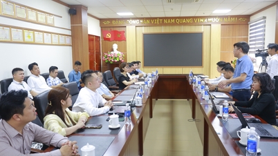 Vietnam Law Newspaper samarbetar med Lai Chaus kultur-, sport- och turismdepartement för att samordna organisationen av...
