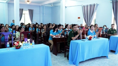 Hội Liên hiệp Phụ nữ phường Cam Ranh phối hợp tuyên truyền biển, đảo