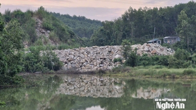 The Hanoi Gemstone and Gold Joint Stock Company is required to develop a plan for closing the Chau Binh ruby-sapphire mine and restoring the environment.