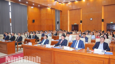 Ninh Binh participa en la Mesa Redonda Empresarial ASEAN (Vietnam) - China.