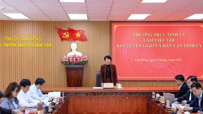 The Standing Committee of the Lam Dong Provincial Party Committee held a working session with the leadership of the Provincial Party Committee's Propaganda and Mass Mobilization Department.