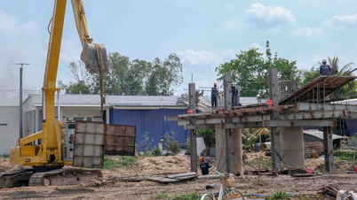 Can Tho Western Ring Road project is over budget and behind schedule.