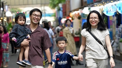 Lebih dari 1.300 ibu di Kota Ho Chi Minh menerima 5 juta VND karena memiliki dua anak.