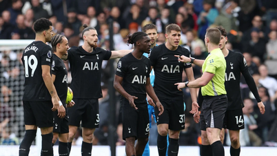 První tým Premier League sestoupil; mohl by být dalším na řadě Tottenham?