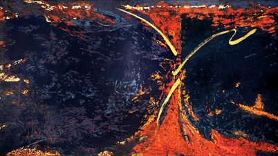 Esplora lo spazio multidimensionale nei dipinti su lacca dell'artista Hien Nguyen.