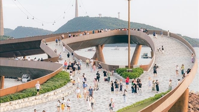 An Giang stellt sicher, dass es den Bedürfnissen der Touristen während der Ferienzeit angemessen gerecht werden kann.
