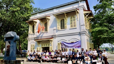 គំនូរព្រាងនៃបេតិកភណ្ឌស្ថាបត្យកម្មបារាំងនៅទីក្រុង Hue
