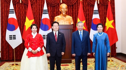 O Secretário-Geral, o Presidente e sua esposa ofereceram uma recepção ao Presidente da Coreia do Sul.