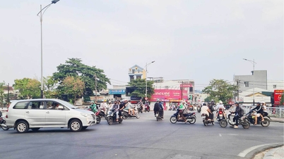 Redirecting traffic flow and reducing congestion on key streets.