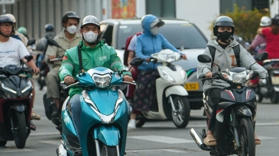 Layanan apa saja yang akan dikenakan biaya tambahan oleh Grab mulai 28 April?