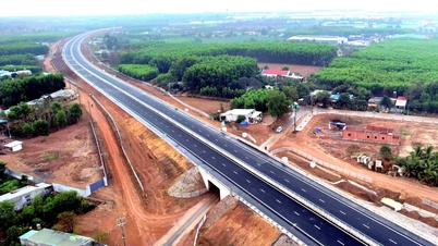 De snelweg Bien Hoa - Vung Tau wordt vóór 30 april tijdelijk opengesteld: alleen personenauto's met minder dan 9 zitplaatsen hebben toegang.