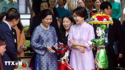 Isteri Setiausaha Agung dan Presiden Vietnam, To Lam, dan isteri Presiden Korea Selatan telah melawat Muzium Etnologi Vietnam.