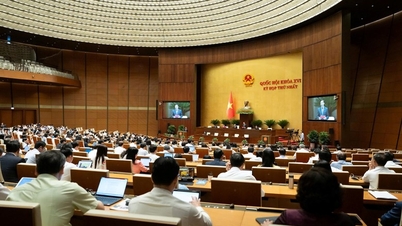 L'Assemblée nationale a décidé que les actes de naissance et les certificats de mariage doivent être signés par le président du comité populaire de la commune.