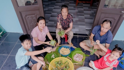 Participando do festival Ky Yen na vila de Hoi An.